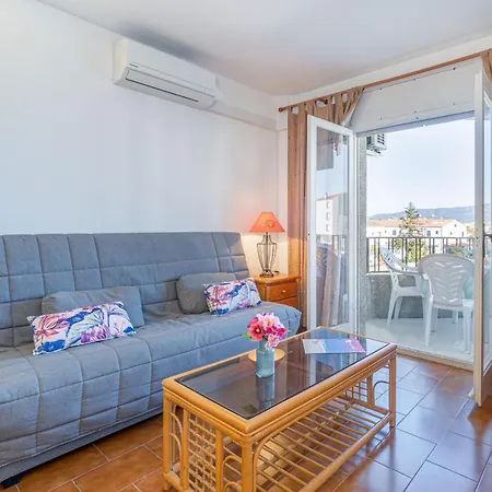 Basic Comfort Onada Apartment